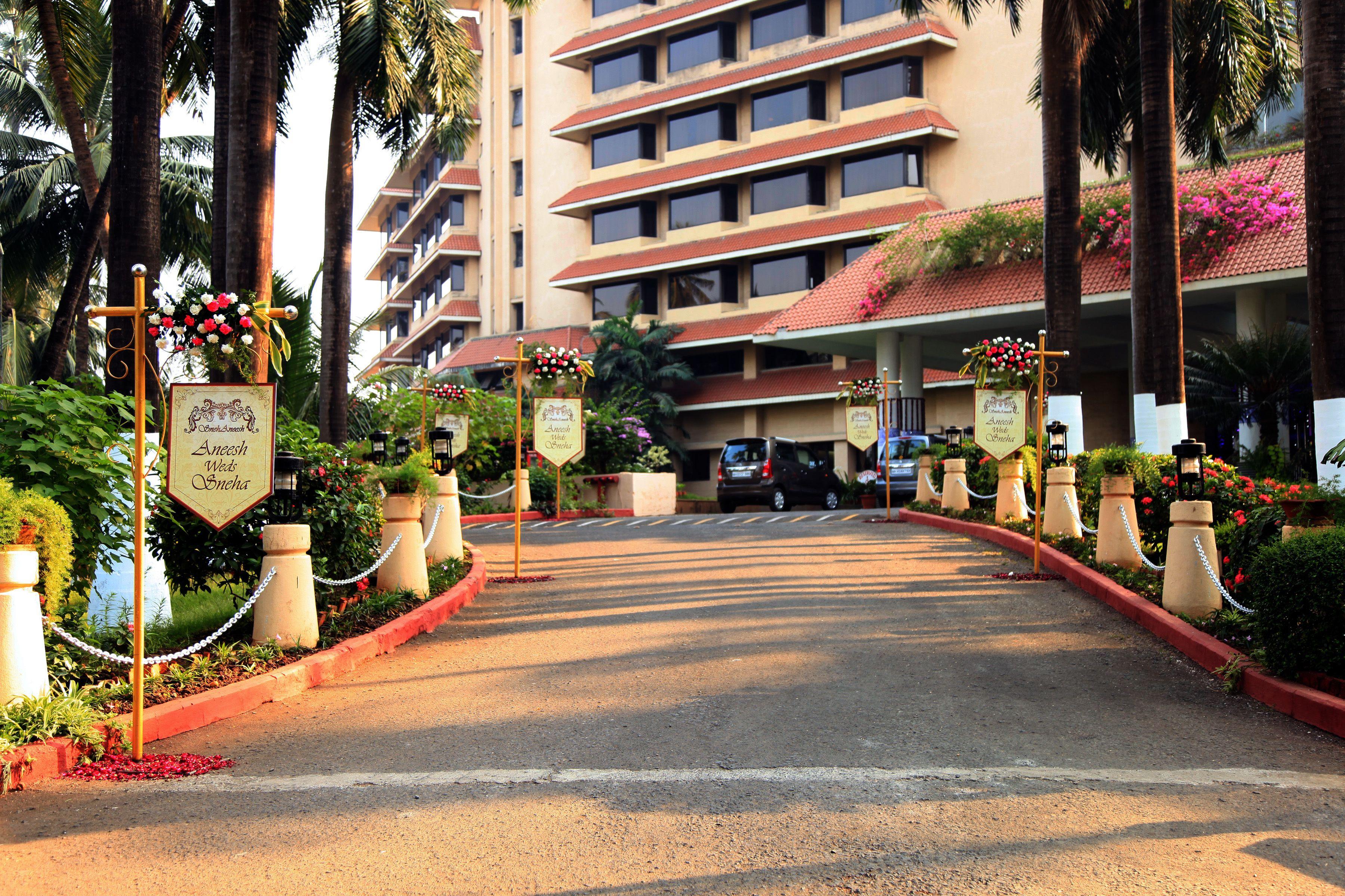 The Retreat Hotel & Convention Centre — Photos 1